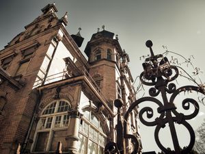 Villa oder Haus verkaufen in Radeberg (© lina-herold-SYTvhN-SpMw-unsplash) Villa oder Haus verkaufen in Radeberg